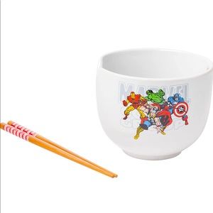 NWT Marvel Ramen Bowl with chopsticks
